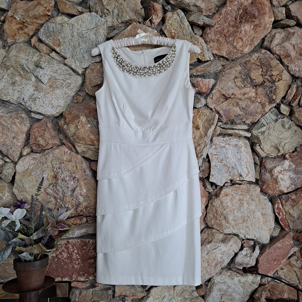 Connected Apparel Pearl Bead Ivory Cocktail Dress Size 4P EUC